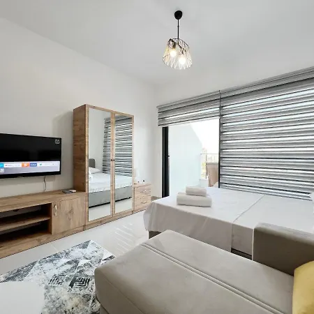 Apartment Italus Caesar & Perivolia tou Trikomou